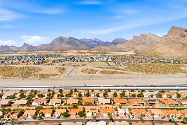2261 Hot Oak Ridge Street, Las Vegas, NV 89134