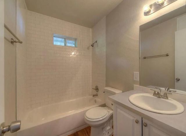 1124 Gardner RD B, Austin, TX 78721