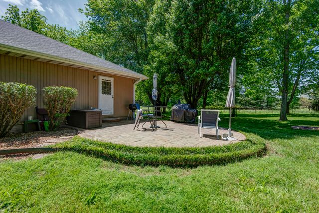 5277 E Farm Road 194, Rogersville, MO 65742