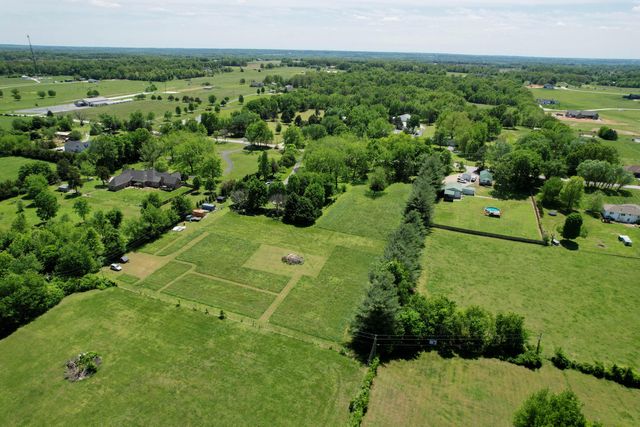 5277 E Farm Road 194, Rogersville, MO 65742