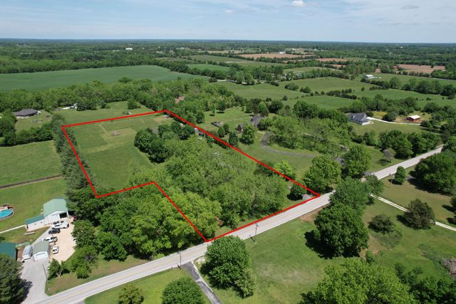 5277 E Farm Road 194, Rogersville, MO 65742