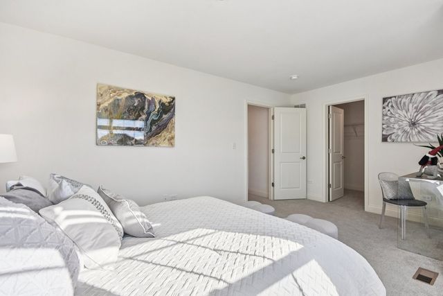 25504 W Rocky Creek Road, Plainfield, IL 60586