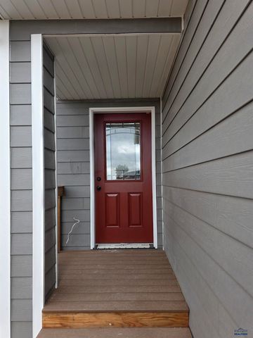 420 NIGHTHAWK DR, Box Elder, SD 57719