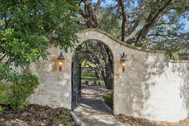 252 WELL SPGS, Boerne, TX 78006
