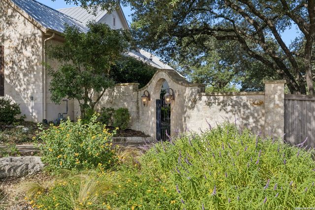 252 WELL SPGS, Boerne, TX 78006