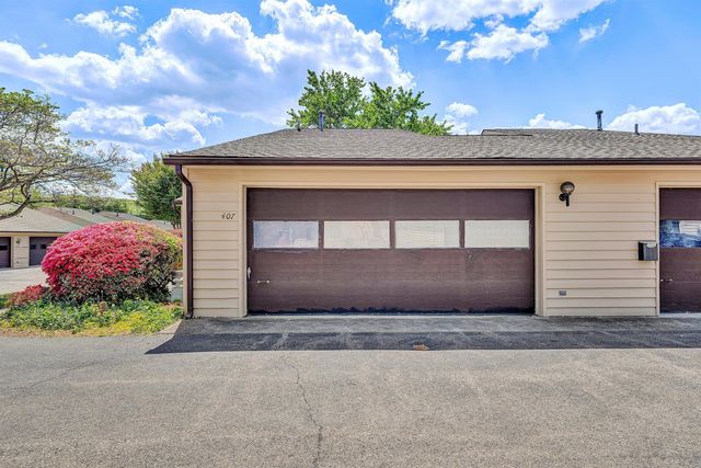 407 Windward DR, Roanoke, VA 24018
