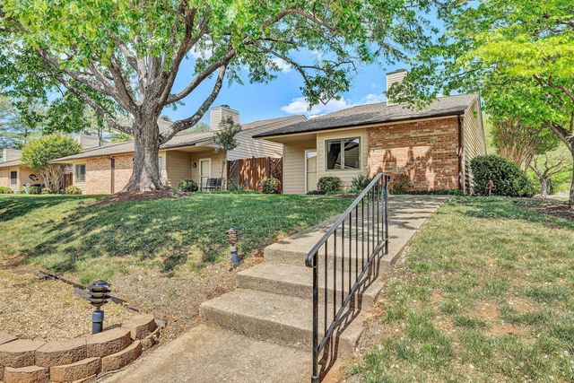 407 Windward DR, Roanoke, VA 24018