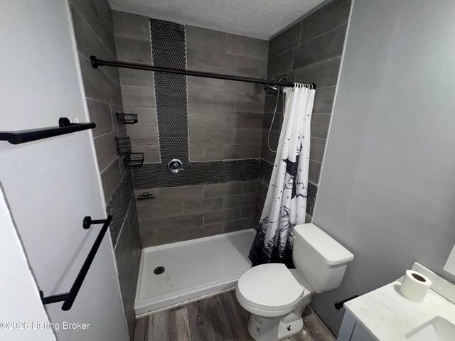 2666 Lake Rd, Radcliff, KY 40160