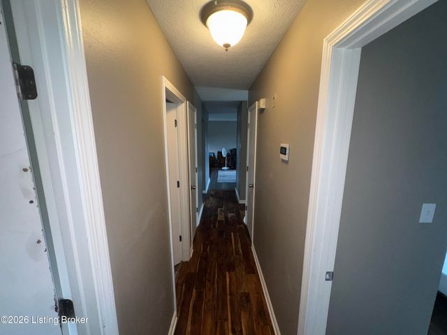 2666 Lake Rd, Radcliff, KY 40160