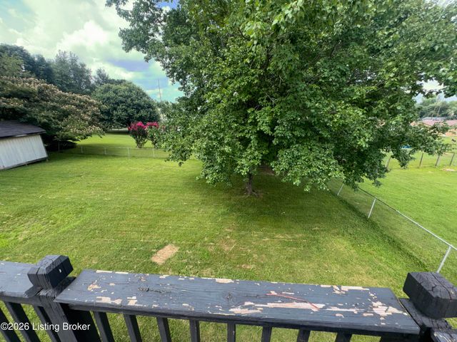2666 Lake Rd, Radcliff, KY 40160