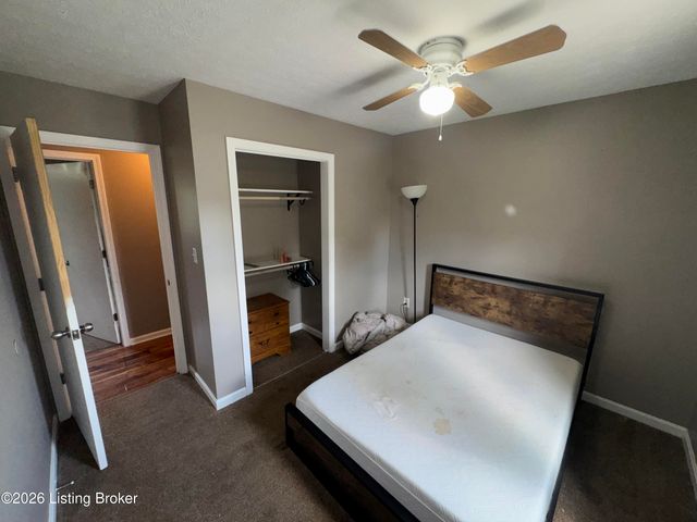 2666 Lake Rd, Radcliff, KY 40160
