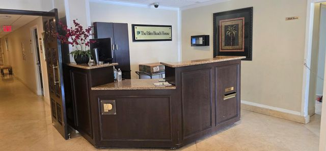 5600 N Flagler Drive 801, West Palm Beach, FL 33407