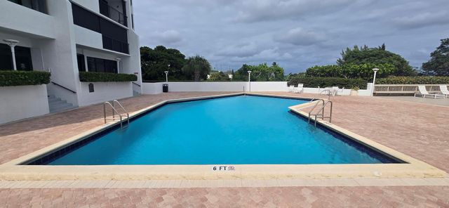 5600 N Flagler Drive 801, West Palm Beach, FL 33407