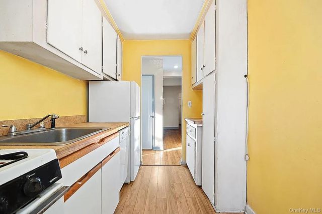 99-63 66th Avenue B18, Rego Park, NY 11374