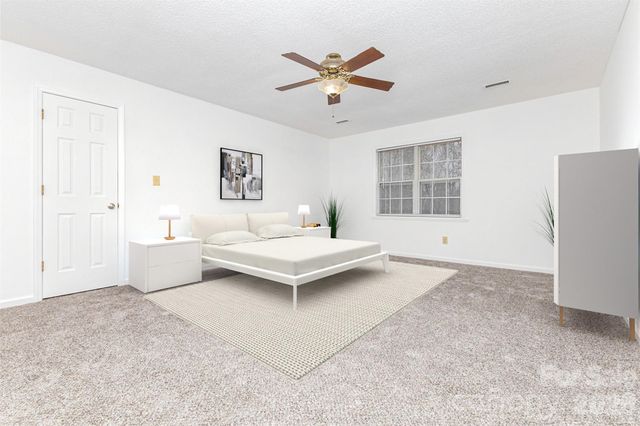 570 29th Avenue Drive NW, Hickory, NC 28601