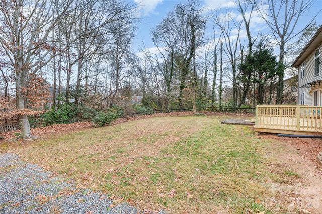 570 29th Avenue Drive NW, Hickory, NC 28601