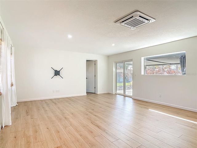 408 ZELDA BOULEVARD, Daytona Beach, FL 32118