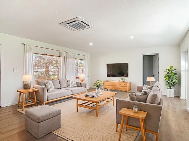 408 ZELDA BOULEVARD, Daytona Beach, FL 32118