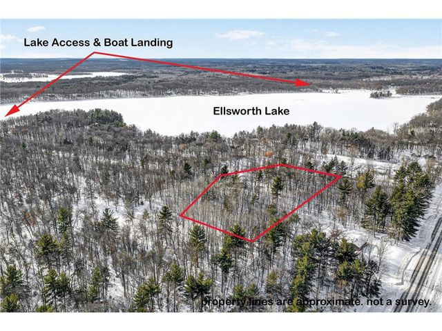 N6450 Ellsworth Lake Dr., Spooner, WI 54801