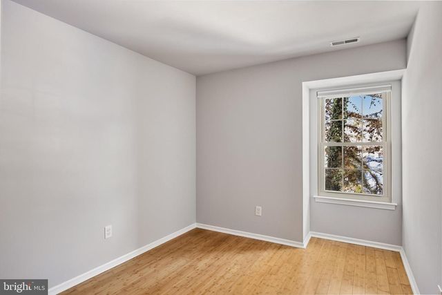 321 TAVISTOCK RD, Cherry Hill, NJ 08034