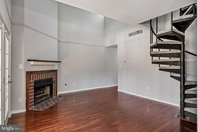 321 TAVISTOCK RD, Cherry Hill, NJ 08034