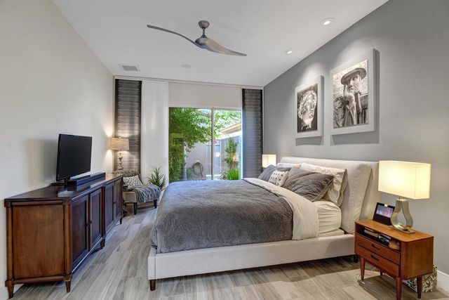 440 Desert Holly Drive, Palm Desert, CA 92211