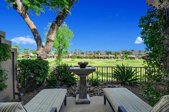 440 Desert Holly Drive, Palm Desert, CA 92211