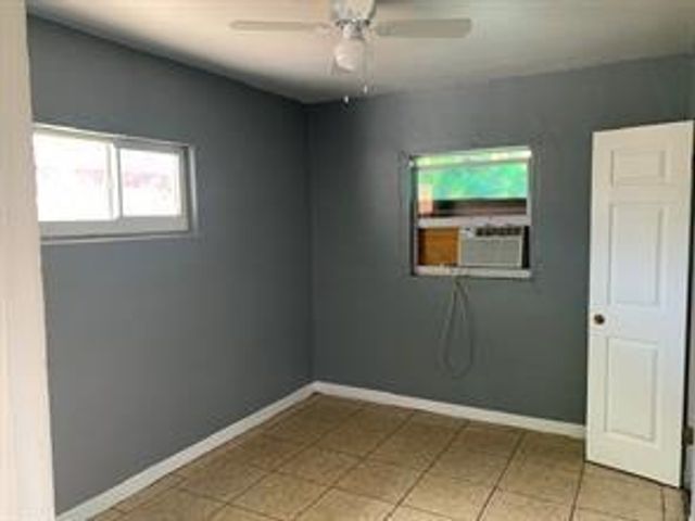 911 NW 12th Avenue 1-2, Fort Lauderdale, FL 33311