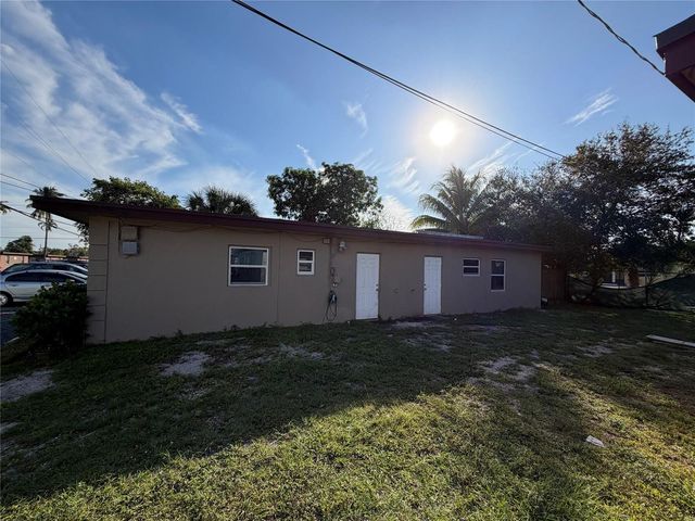 911 NW 12th Avenue 1-2, Fort Lauderdale, FL 33311