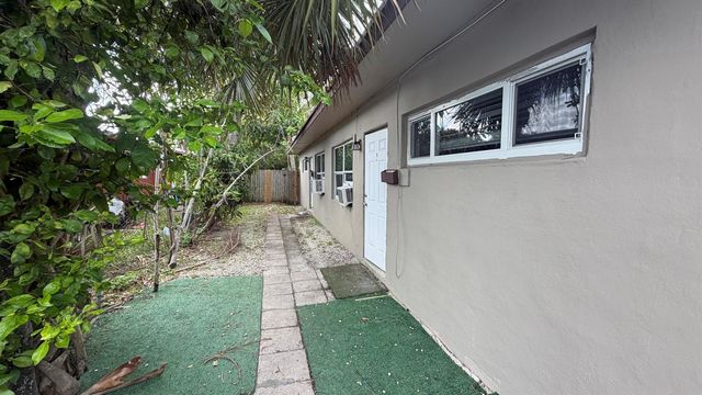911 NW 12th Avenue 1-2, Fort Lauderdale, FL 33311