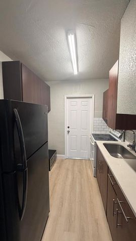 911 NW 12th Avenue 1-2, Fort Lauderdale, FL 33311
