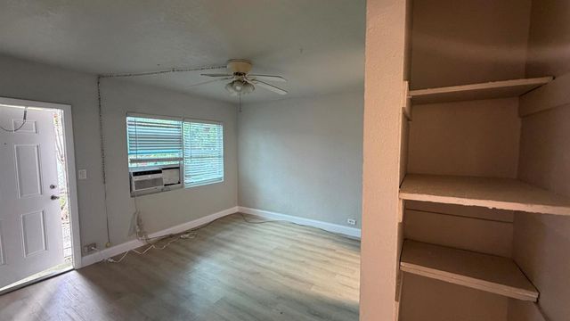 911 NW 12th Avenue 1-2, Fort Lauderdale, FL 33311
