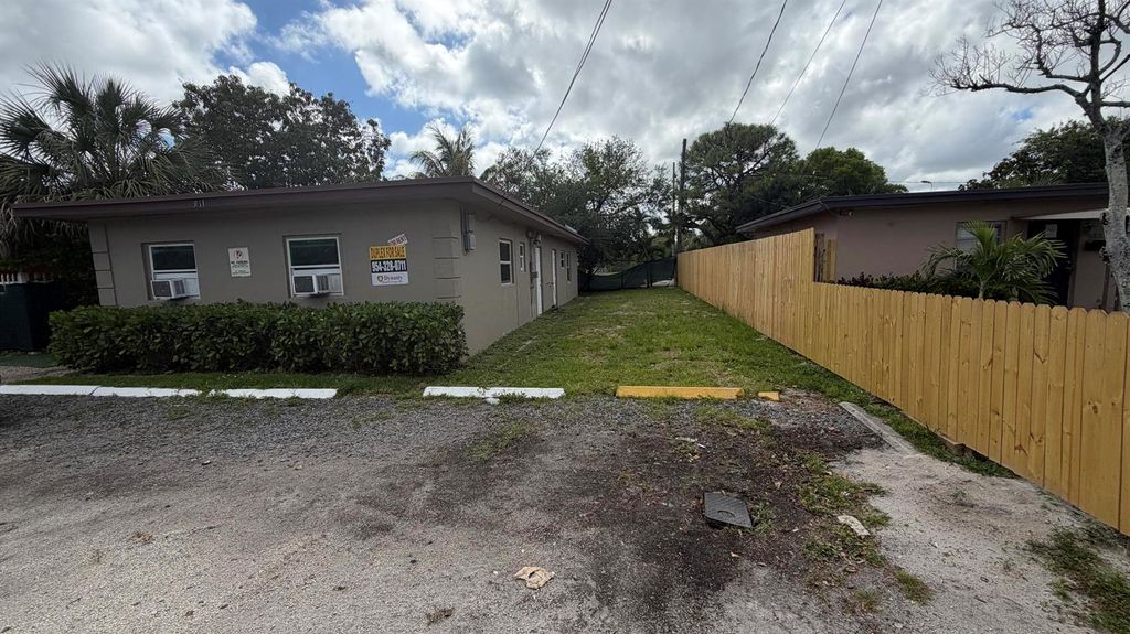 911 NW 12th Avenue 1-2, Fort Lauderdale, FL 33311