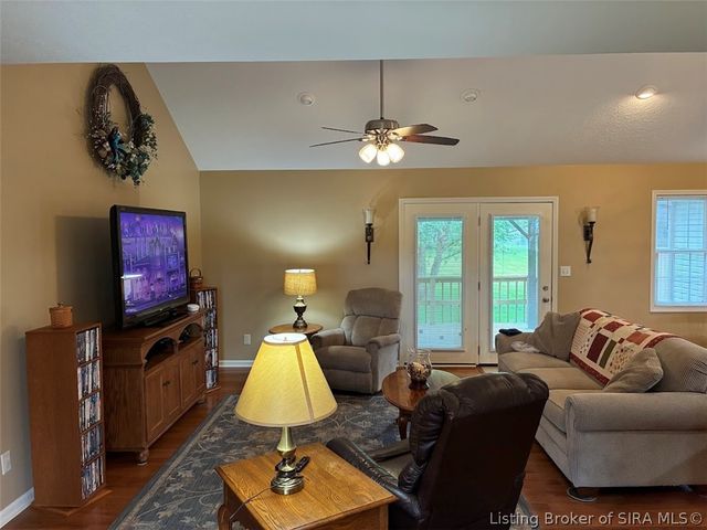 1041 Rabbit Lane, Madison, IN 47250