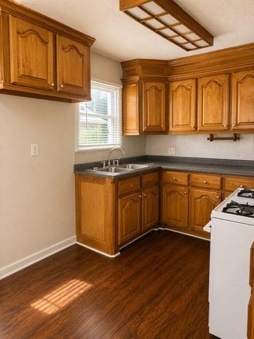 501 Showalter Drive, Midwest City, OK 73110