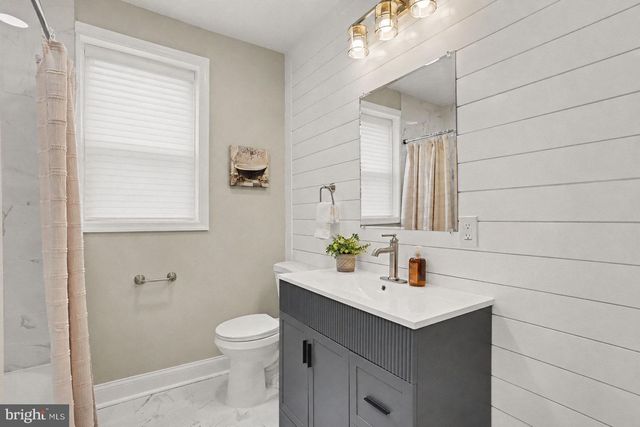 125 LESLIE AVE, Baltimore, MD 21236
