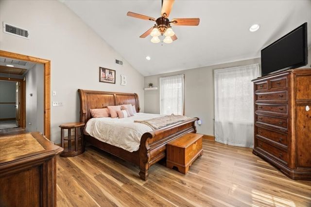 20 Worcester Street, Taunton, MA 02780