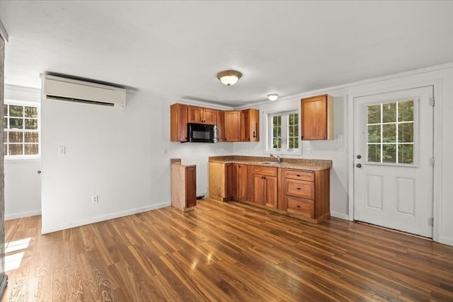 20 Worcester Street, Taunton, MA 02780