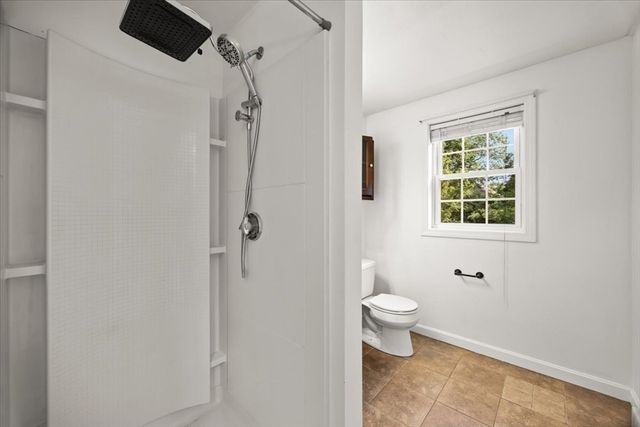20 Worcester Street, Taunton, MA 02780