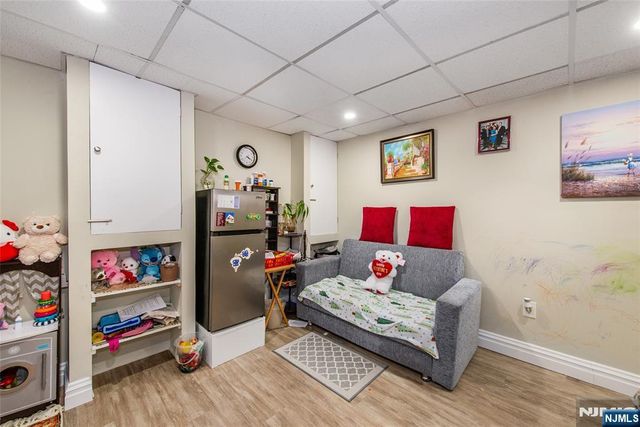 175 Hillside Avenue, Bergenfield, NJ 07621