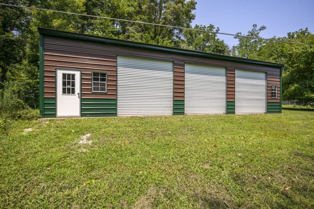 1036 Street Rd, Kingston Springs, TN 37082