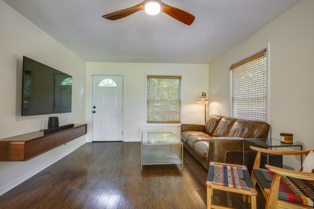 1036 Street Rd, Kingston Springs, TN 37082
