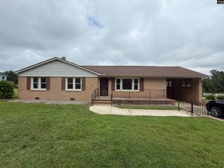 31 Lake Street, Whitmire, SC 29178