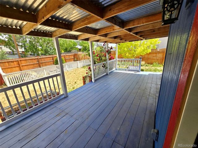 110 Dahlia Street, Hudson, CO 80642