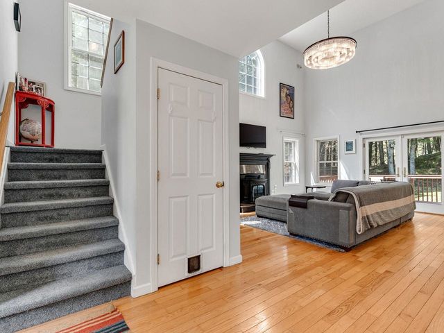 31 Audry Lane, Westford, VT 05494