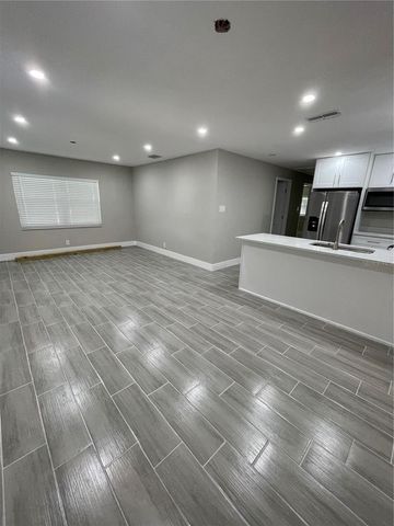 2919 E COLUMBUS DRIVE, Tampa, FL 33605