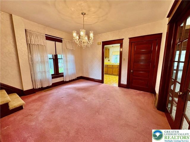 1731 Chapel Avenue, Allentown City, PA 18103