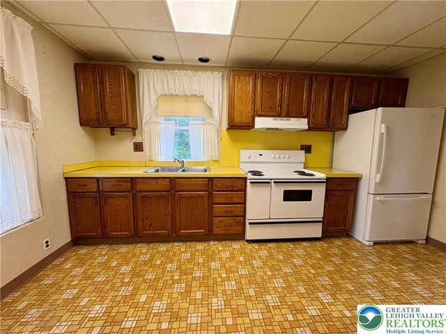 1731 Chapel Avenue, Allentown City, PA 18103