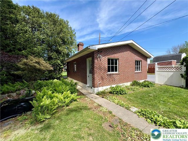 1731 Chapel Avenue, Allentown City, PA 18103