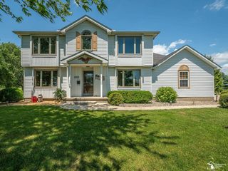 2223 Fix Road, Frenchtown Twp, MI 48162